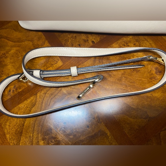 Michael Kors Beige Bag - Picture 10 of 11